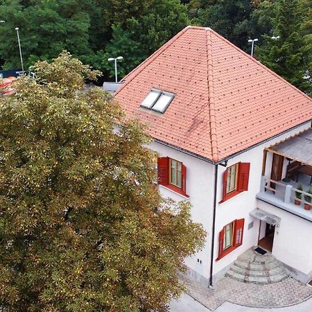 Triglav Apartment House Крань Екстер'єр фото