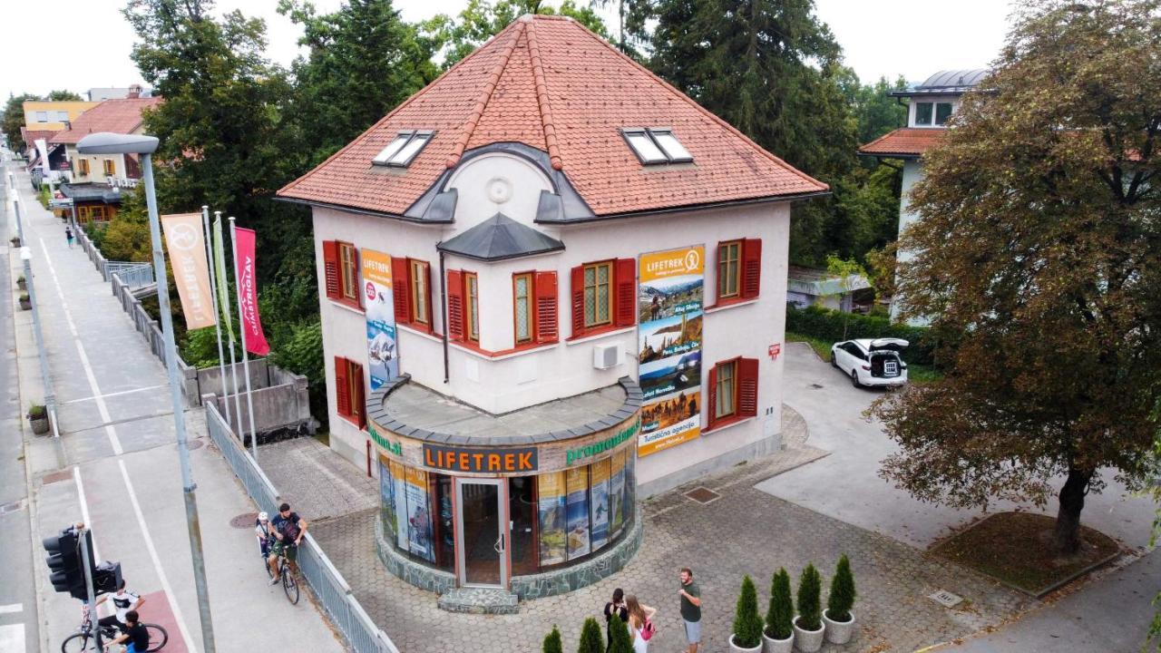 Triglav Apartment House Крань Екстер'єр фото